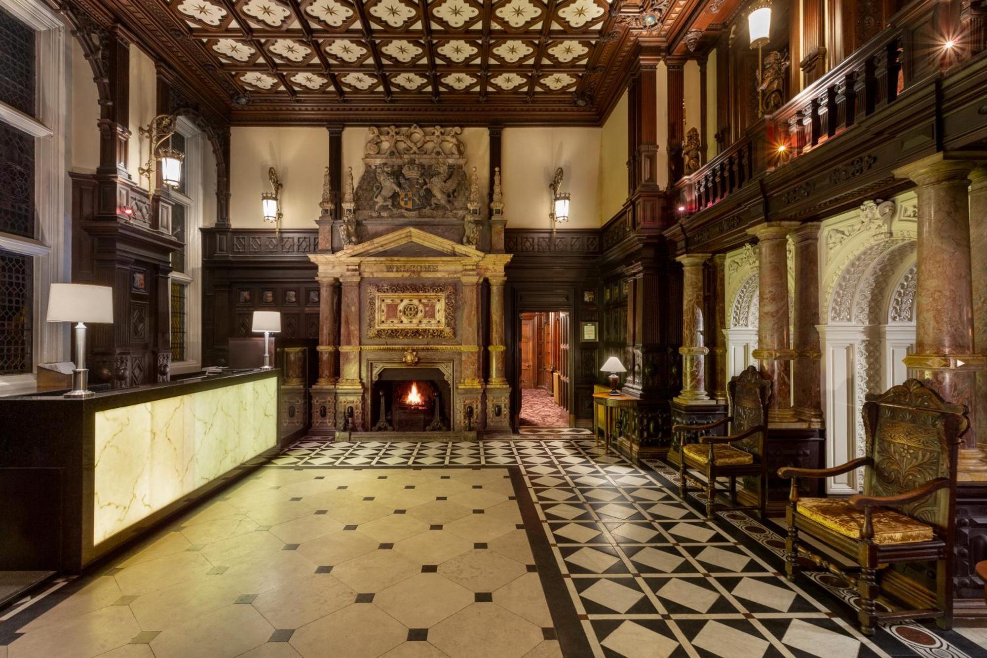 Crewe Hall Hotel & Spa - Cheshire Exterior foto